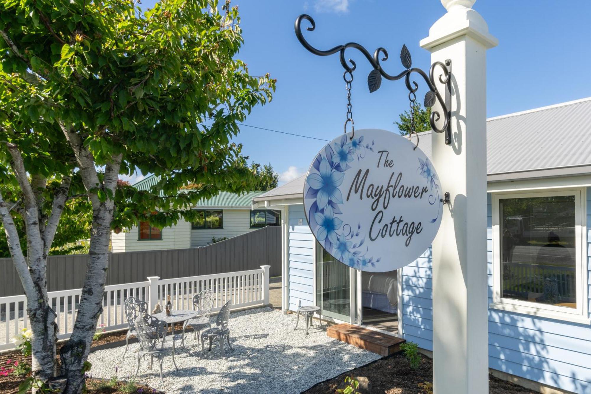 The Mayflower Cottage Te Anau Extérieur photo
