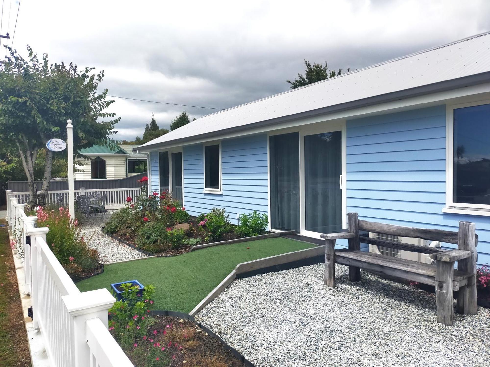 The Mayflower Cottage Te Anau Extérieur photo