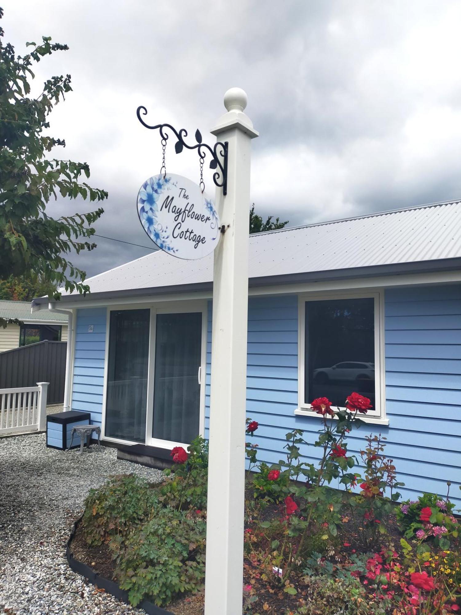 The Mayflower Cottage Te Anau Extérieur photo
